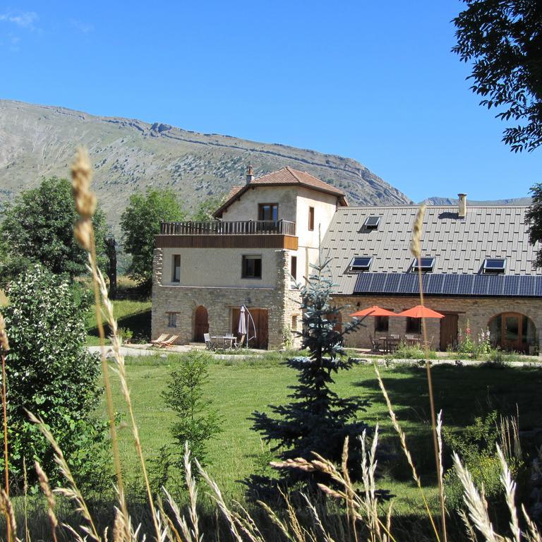 Le Clos De Lumiere La Roche-des-Arnauds Eksteriør billede